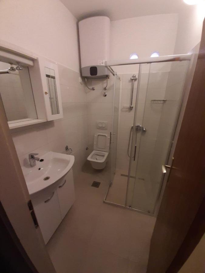 פרימוסטן Apartments Ivan Perkov Tomas Bilo מראה חיצוני תמונה